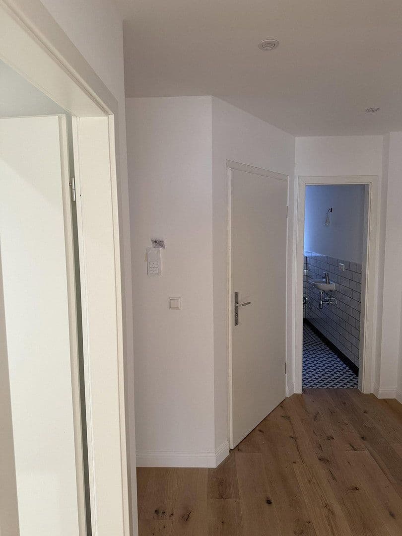 Prenájom bytu 3-izbový 73 m², Bussenstraße 58, Stuttgart, Bádensko-Wurttembersko Prenájom bytu 3-izbový 73 m², Bussenstraße 58, Stuttgart, Bádensko-Wurttembersko