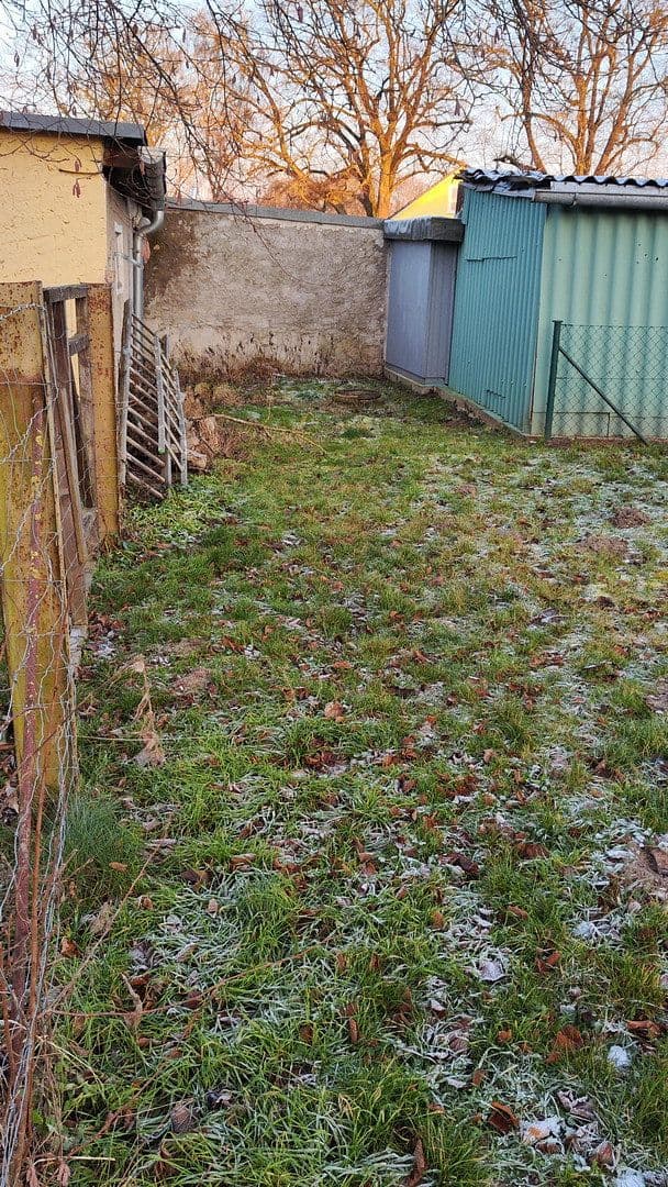 Predaj domu 92 m², pozemek 1.813 m², Dorfstraße 35, Putbus, Meklenbursko-Predpomoransko Predaj domu 92 m², pozemek 1.813 m², Dorfstraße 35, Putbus, Meklenbursko-Predpomoransko