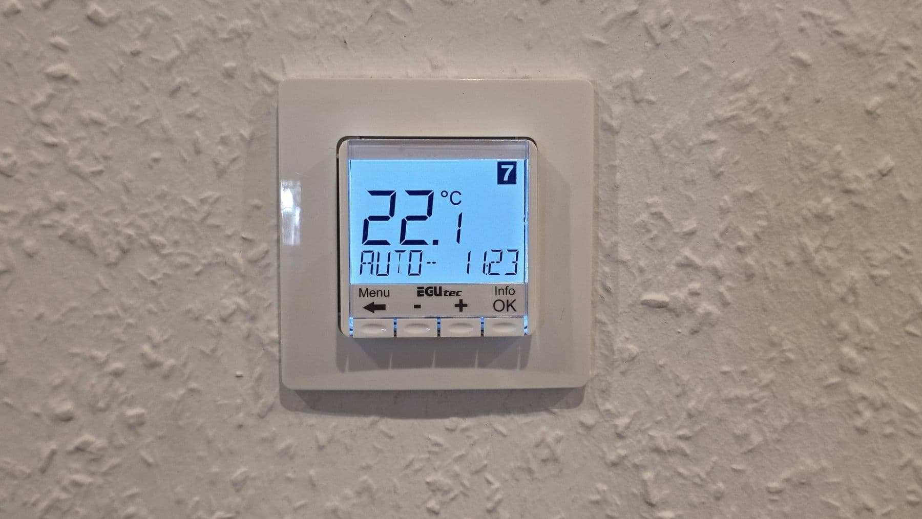 Prenájom bytu 3-izbový 70 m², Emilienstraße 54, Siegen, Severné Porýnie - Westfálsko Prenájom bytu 3-izbový 70 m², Emilienstraße 54, Siegen, Severné Porýnie - Westfálsko