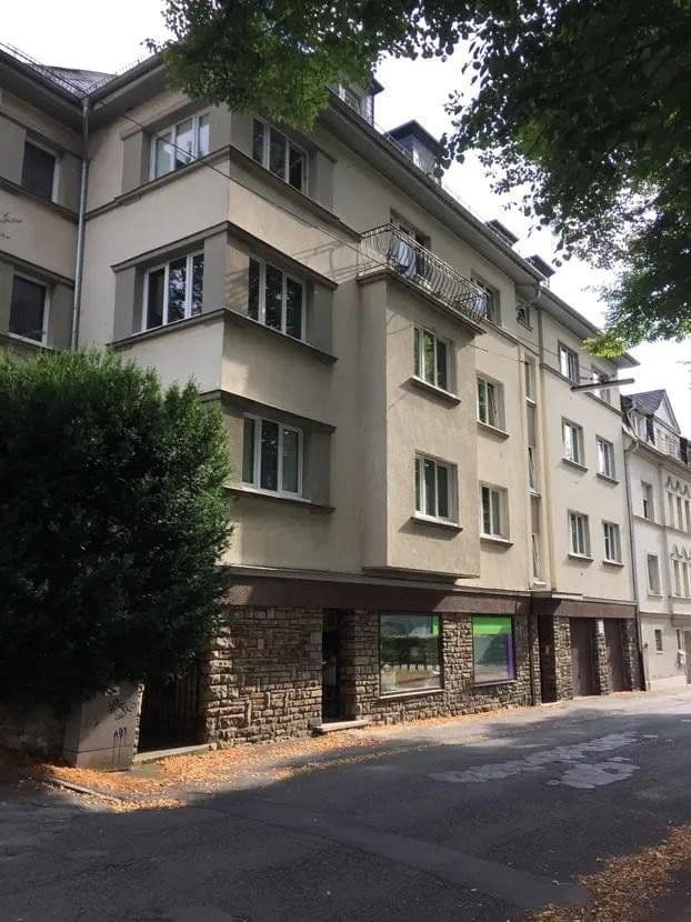 Prenájom bytu 3-izbový 70 m², Emilienstraße 54, Siegen, Severné Porýnie - Westfálsko Prenájom bytu 3-izbový 70 m², Emilienstraße 54, Siegen, Severné Porýnie - Westfálsko