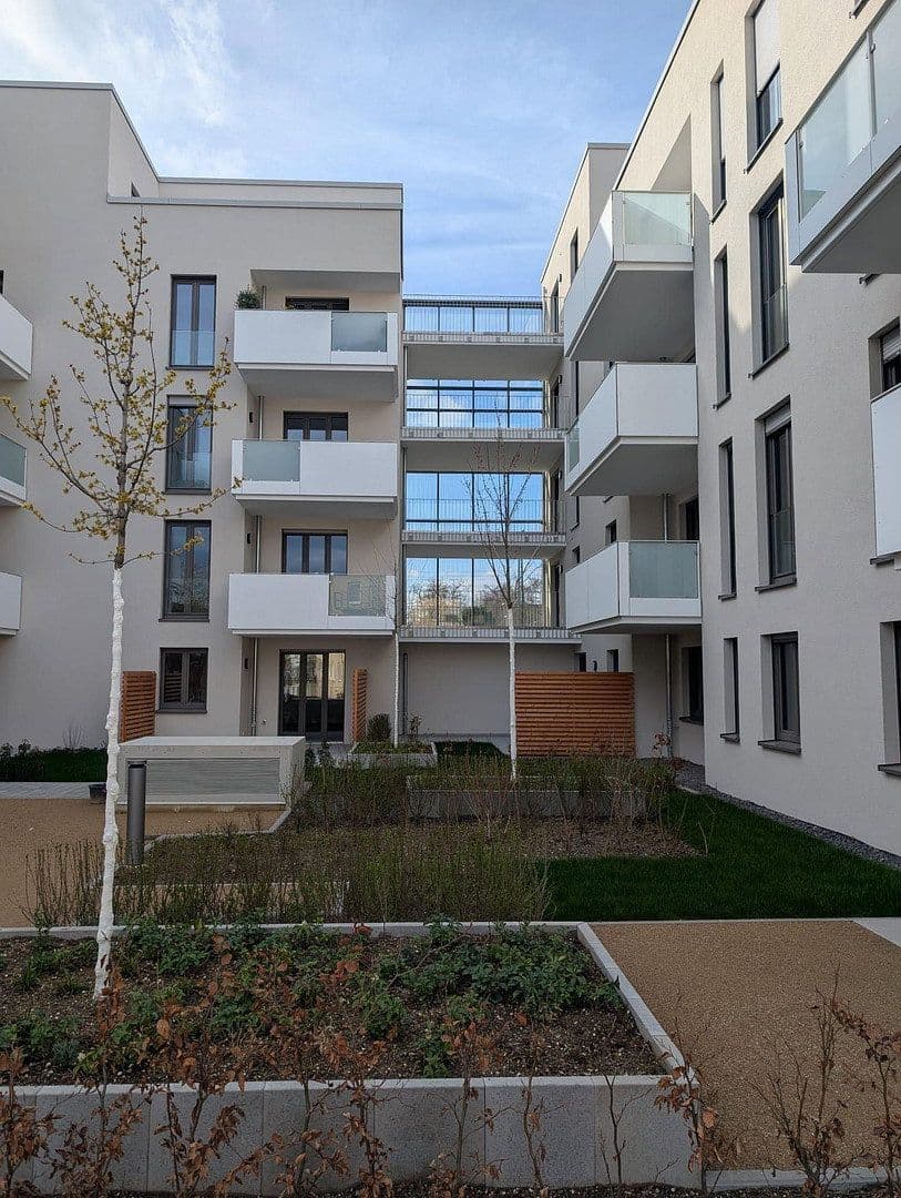 Prenájom bytu 3-izbový 87 m², Hannelore-Hermann-Straße 13, Koblenz, Porýnie-Falcko Prenájom bytu 3-izbový 87 m², Hannelore-Hermann-Straße 13, Koblenz, Porýnie-Falcko