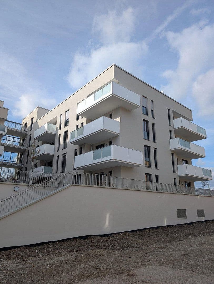 Prenájom bytu 3-izbový 87 m², Hannelore-Hermann-Straße 13, Koblenz, Porýnie-Falcko Prenájom bytu 3-izbový 87 m², Hannelore-Hermann-Straße 13, Koblenz, Porýnie-Falcko