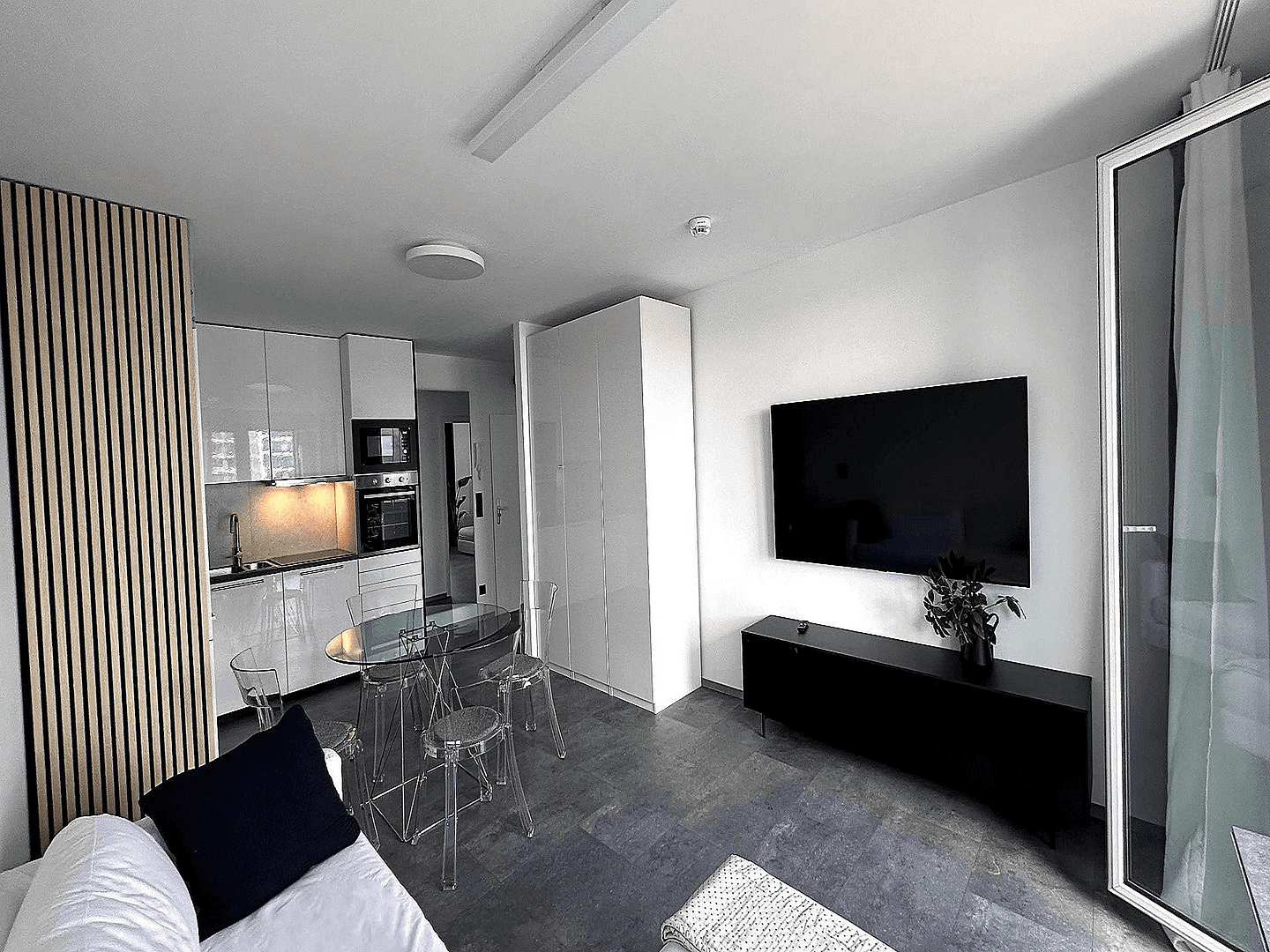 Prenájom bytu 2-izbový 55 m², Berlin, Berlín Prenájom bytu 2-izbový 55 m², Berlin, Berlín