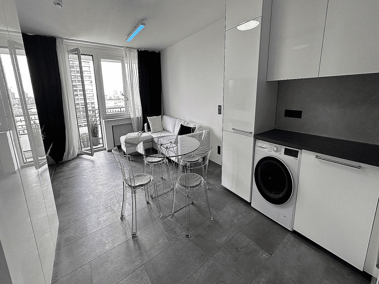 Prenájom bytu 2-izbový 55 m², Berlin, Berlín Prenájom bytu 2-izbový 55 m², Berlin, Berlín