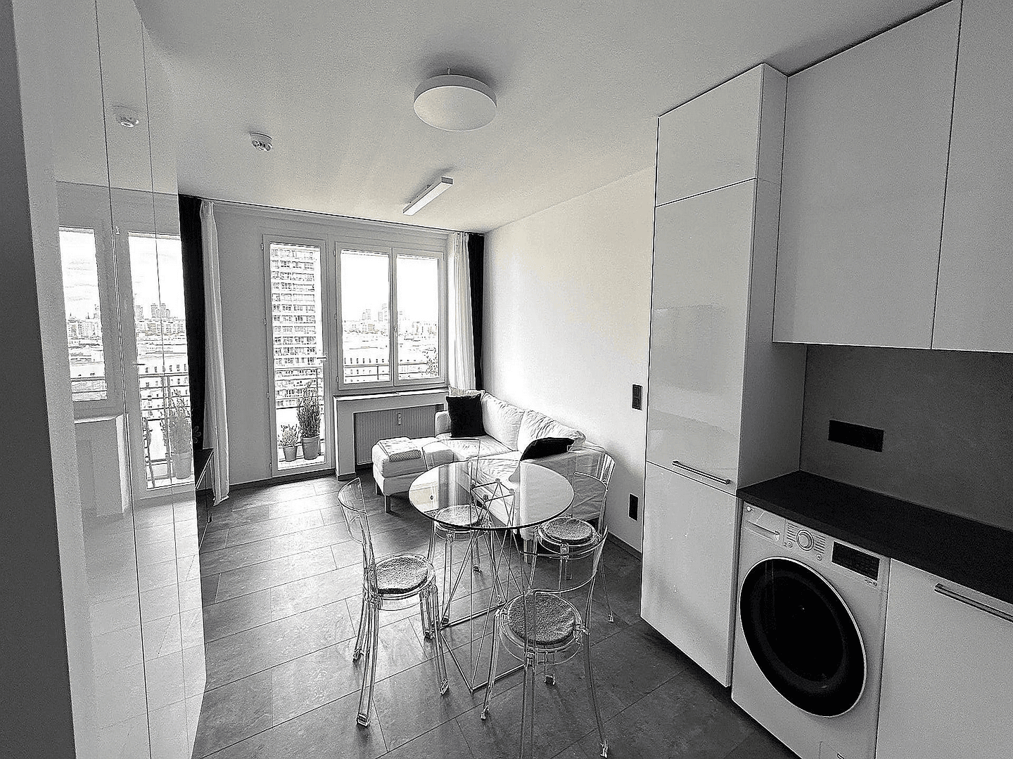 Prenájom bytu 2-izbový 55 m², Berlin, Berlín Prenájom bytu 2-izbový 55 m², Berlin, Berlín