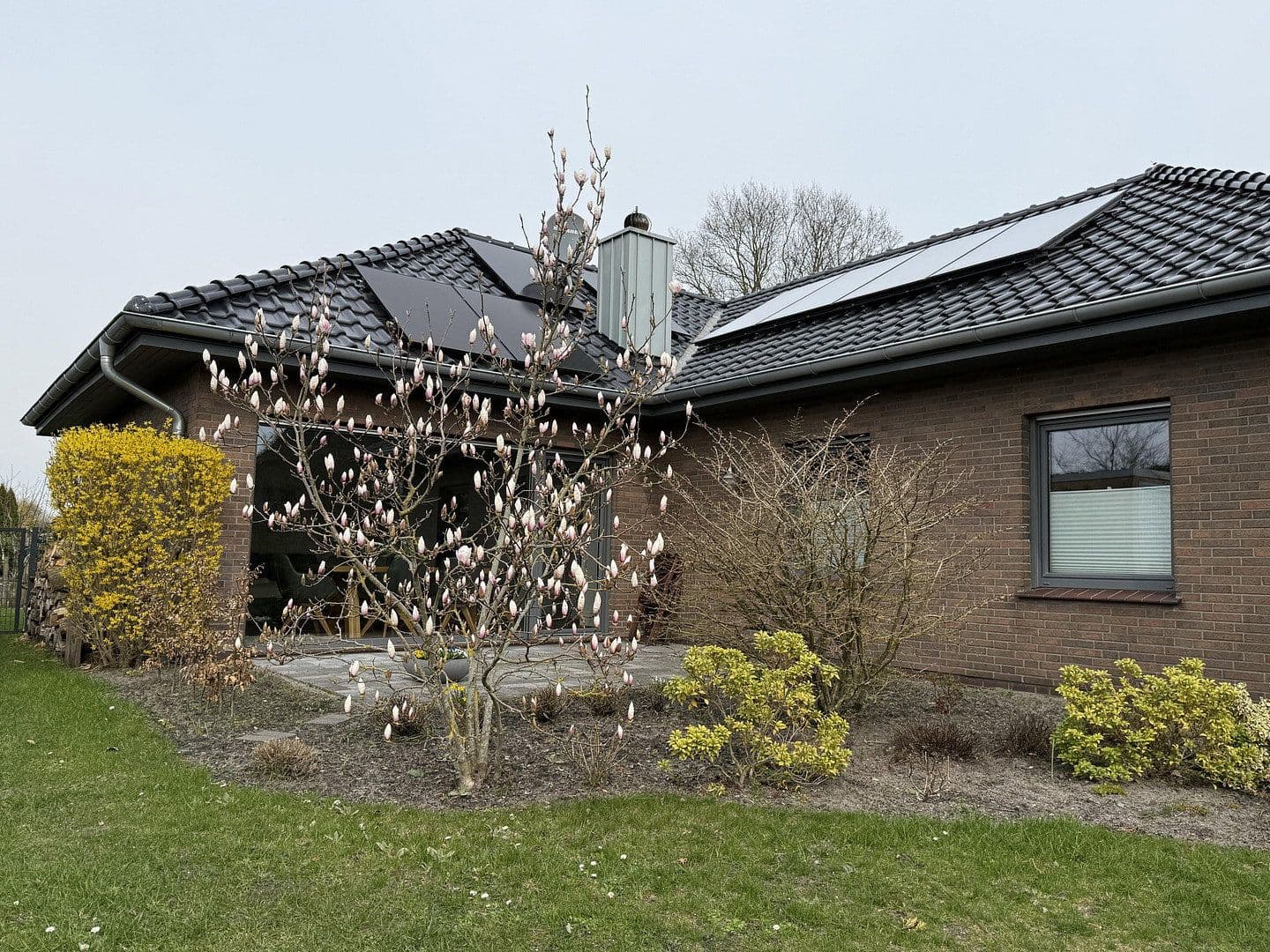 Predaj domu 128 m², pozemek 733 m², Roßfelde 12, Zetel, Dolné Sasko Predaj domu 128 m², pozemek 733 m², Roßfelde 12, Zetel, Dolné Sasko