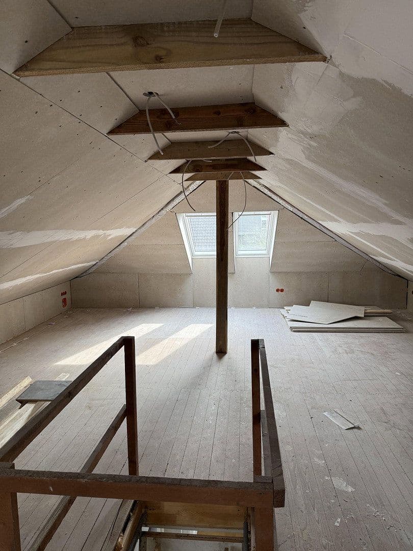 Predaj domu 128 m², pozemek 733 m², Roßfelde 12, Zetel, Dolné Sasko Predaj domu 128 m², pozemek 733 m², Roßfelde 12, Zetel, Dolné Sasko