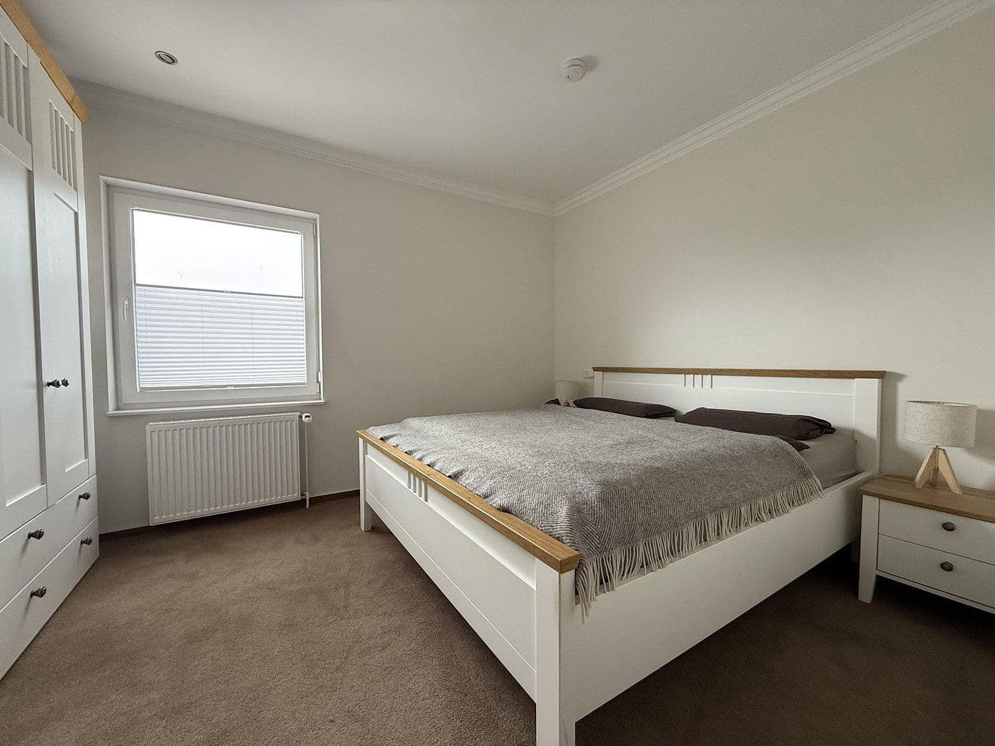 Predaj domu 128 m², pozemek 733 m², Roßfelde 12, Zetel, Dolné Sasko Predaj domu 128 m², pozemek 733 m², Roßfelde 12, Zetel, Dolné Sasko