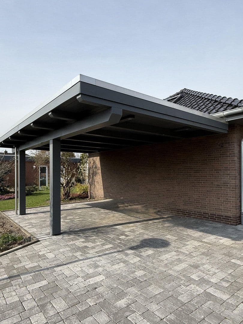 Predaj domu 128 m², pozemek 733 m², Roßfelde 12, Zetel, Dolné Sasko Predaj domu 128 m², pozemek 733 m², Roßfelde 12, Zetel, Dolné Sasko