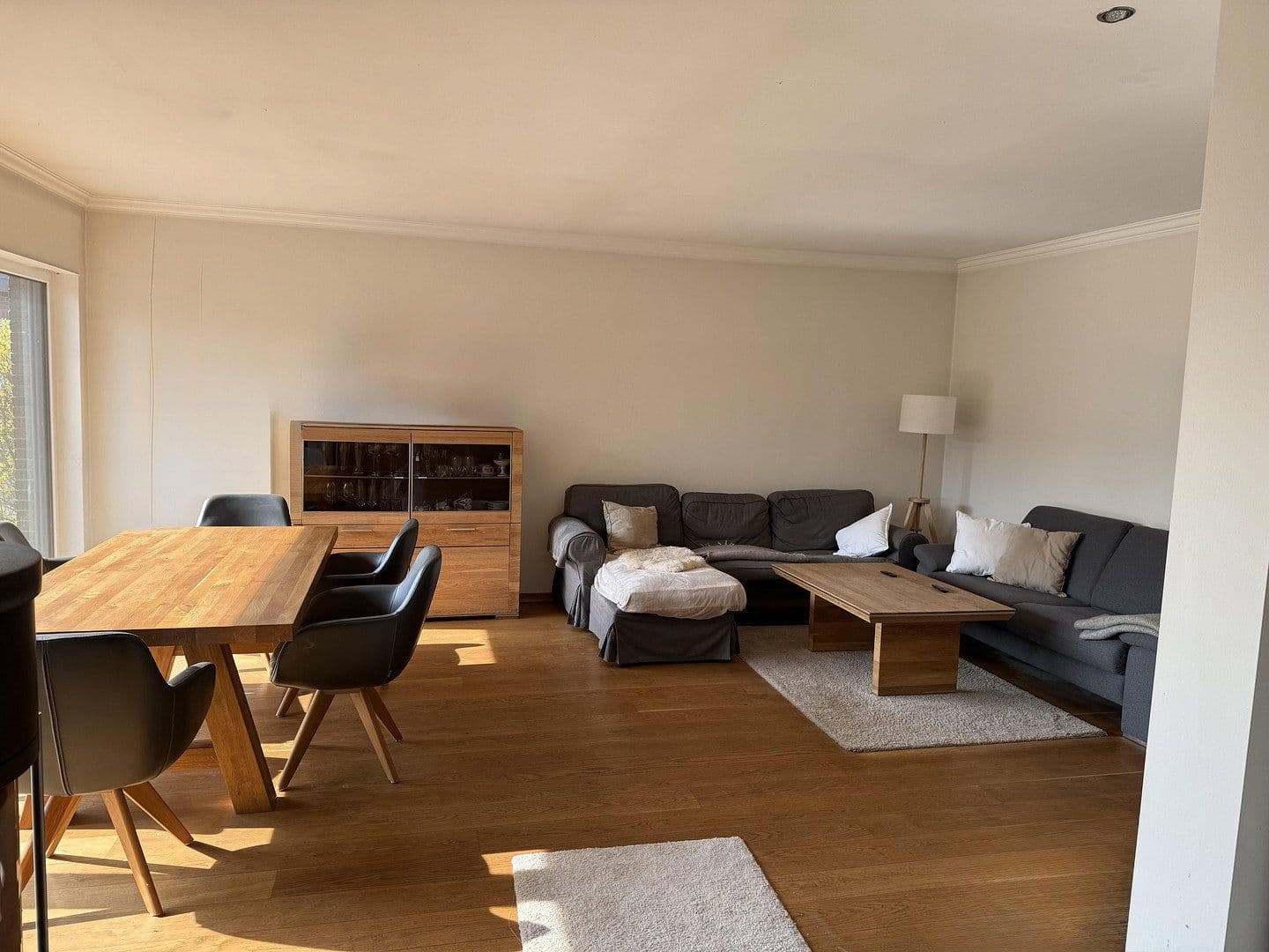 Predaj domu 128 m², pozemek 733 m², Roßfelde 12, Zetel, Dolné Sasko Predaj domu 128 m², pozemek 733 m², Roßfelde 12, Zetel, Dolné Sasko