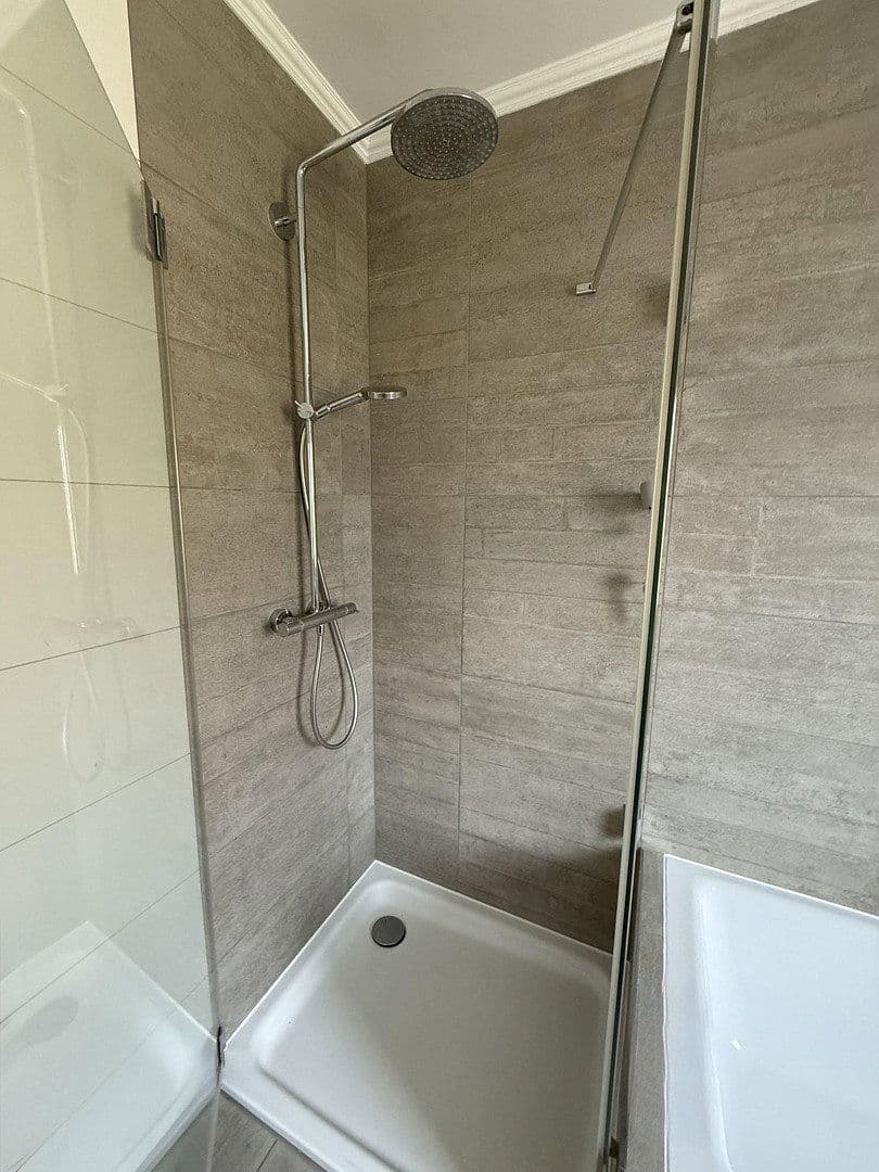 Predaj domu 128 m², pozemek 733 m², Roßfelde 12, Zetel, Dolné Sasko Predaj domu 128 m², pozemek 733 m², Roßfelde 12, Zetel, Dolné Sasko