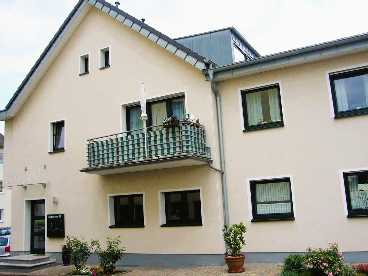 Prenájom bytu 1-izbový 54 m², Hauptstraße 182, Köln, Severné Porýnie - Westfálsko Prenájom bytu 1-izbový 54 m², Hauptstraße 182, Köln, Severné Porýnie - Westfálsko