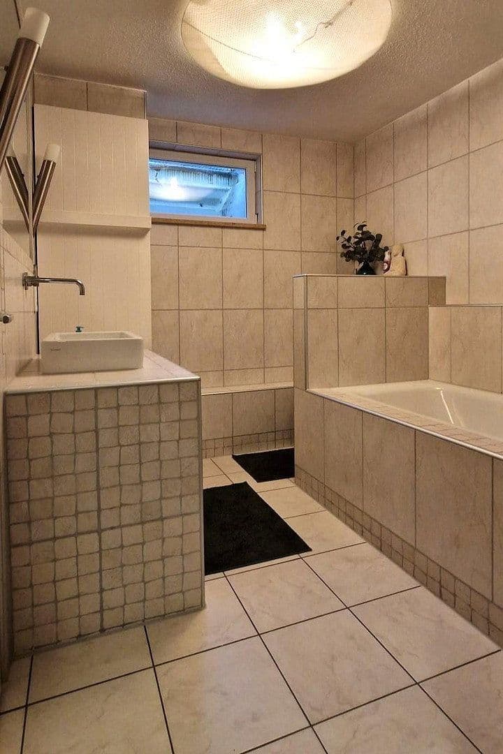 Predaj domu 210 m², pozemek 423 m², Schwabach, Bavorsko Predaj domu 210 m², pozemek 423 m², Schwabach, Bavorsko