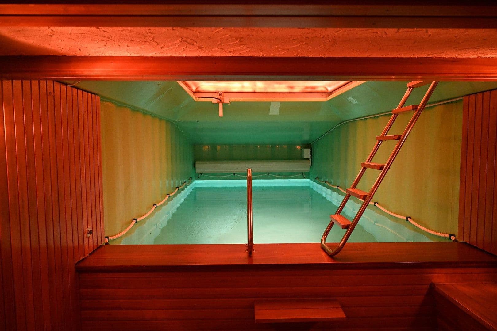 Predaj domu 570 m², pozemek 1.100 m², Schwaikheim, Bádensko-Wurttembersko Predaj domu 570 m², pozemek 1.100 m², Schwaikheim, Bádensko-Wurttembersko