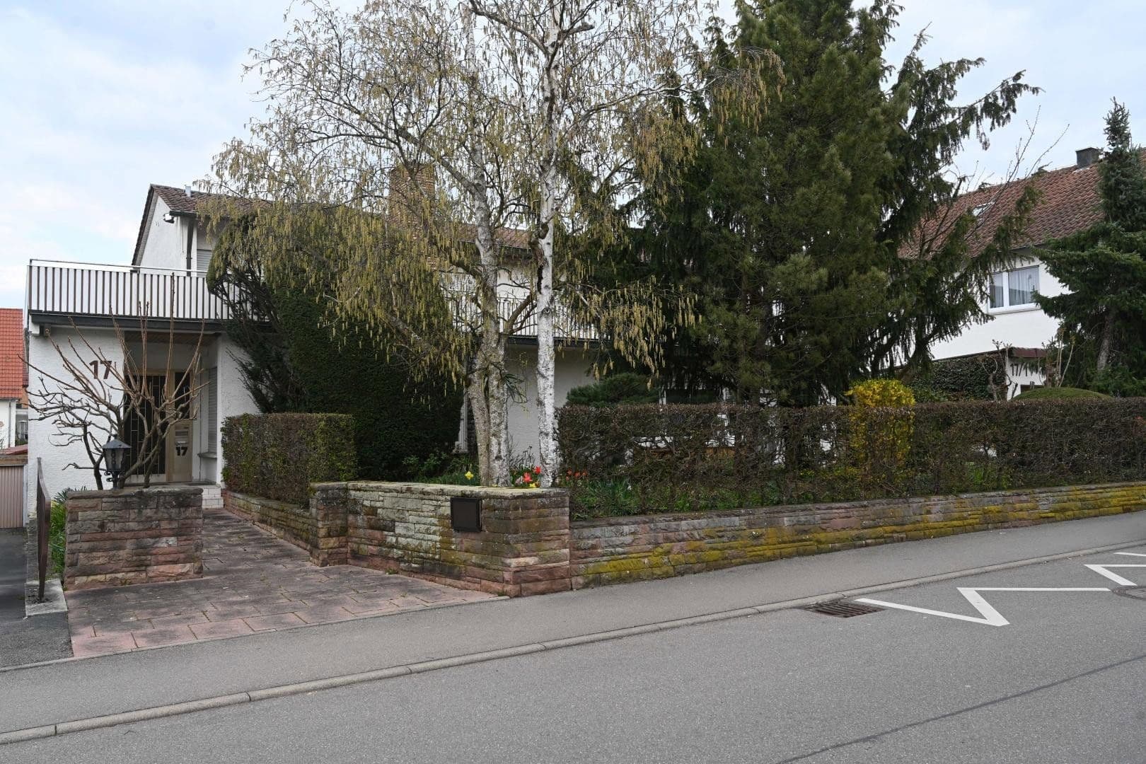 Predaj domu 570 m², pozemek 1.100 m², Schwaikheim, Bádensko-Wurttembersko Predaj domu 570 m², pozemek 1.100 m², Schwaikheim, Bádensko-Wurttembersko