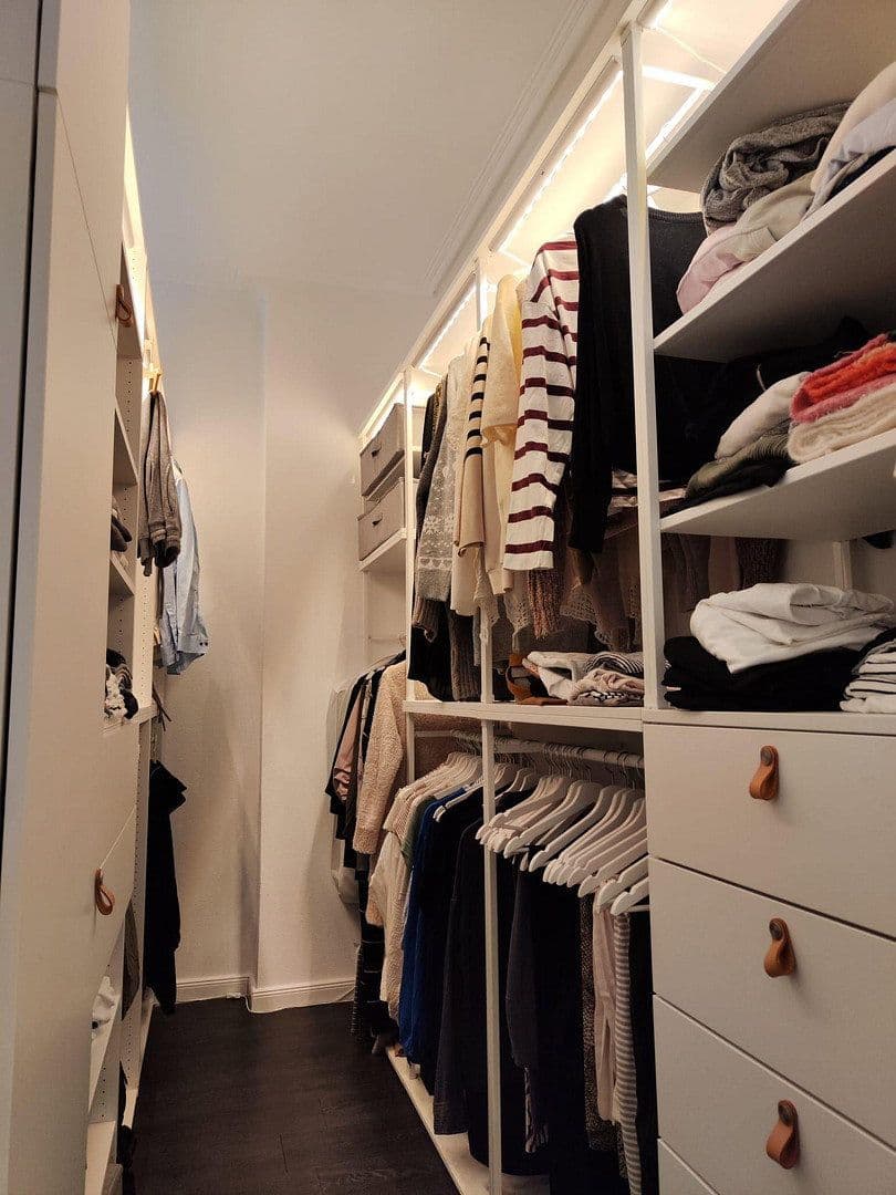 Predaj bytu 4-izbový 105 m², Stuttgart, Bádensko-Wurttembersko Predaj bytu 4-izbový 105 m², Stuttgart, Bádensko-Wurttembersko