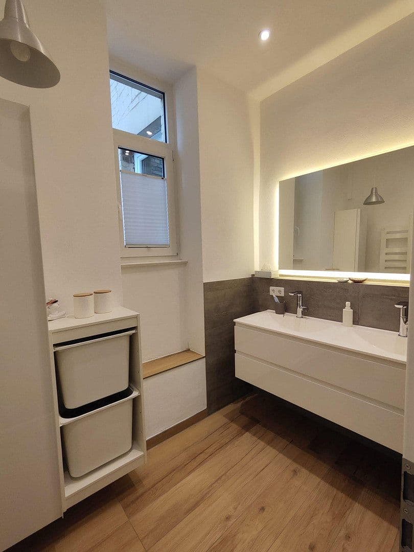 Predaj bytu 4-izbový 105 m², Stuttgart, Bádensko-Wurttembersko Predaj bytu 4-izbový 105 m², Stuttgart, Bádensko-Wurttembersko