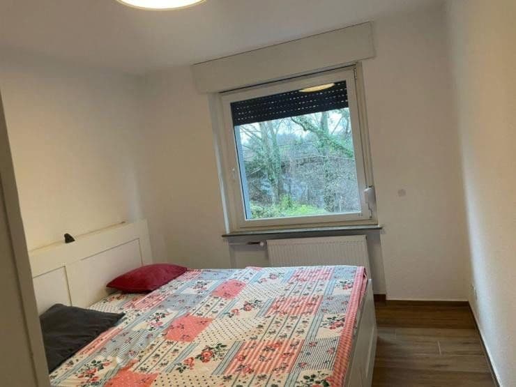 Prenájom bytu 4-izbový 100 m², Lengsdorfer Hauptstraße 97, Bonn, Severné Porýnie - Westfálsko Prenájom bytu 4-izbový 100 m², Lengsdorfer Hauptstraße 97, Bonn, Severné Porýnie - Westfálsko