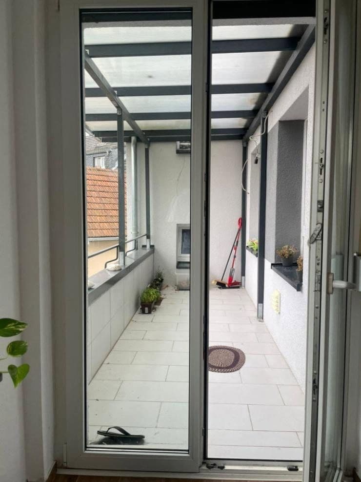 Prenájom bytu 4-izbový 100 m², Lengsdorfer Hauptstraße 97, Bonn, Severné Porýnie - Westfálsko Prenájom bytu 4-izbový 100 m², Lengsdorfer Hauptstraße 97, Bonn, Severné Porýnie - Westfálsko