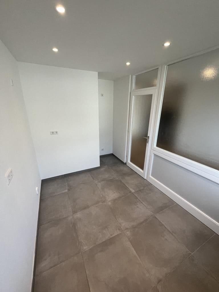 Prenájom bytu 4-izbový 93 m², Nürnberg, Bavorsko Prenájom bytu 4-izbový 93 m², Nürnberg, Bavorsko