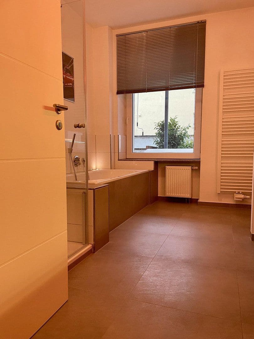 Prenájom bytu 2-izbový 78 m², Bingen am Rhein, Porýnie-Falcko Prenájom bytu 2-izbový 78 m², Bingen am Rhein, Porýnie-Falcko