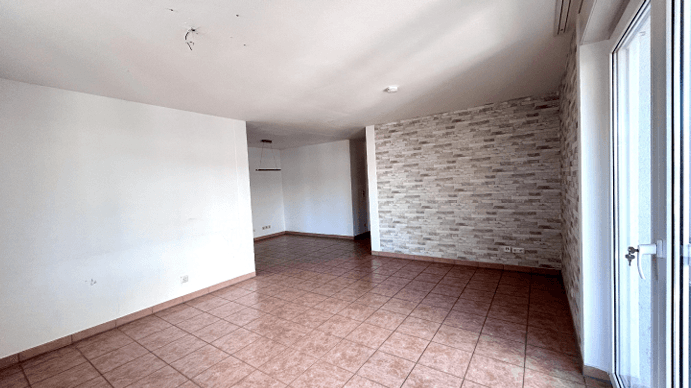 Prenájom bytu 3-izbový 82 m², Heilbronn, Bádensko-Wurttembersko Prenájom bytu 3-izbový 82 m², Heilbronn, Bádensko-Wurttembersko