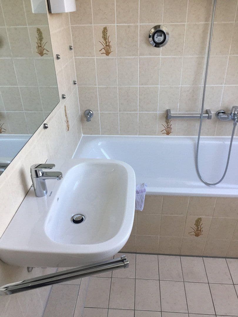 Prenájom bytu 3-izbový 66 m², Petersstrasse 59, Krefeld, Severné Porýnie - Westfálsko Prenájom bytu 3-izbový 66 m², Petersstrasse 59, Krefeld, Severné Porýnie - Westfálsko