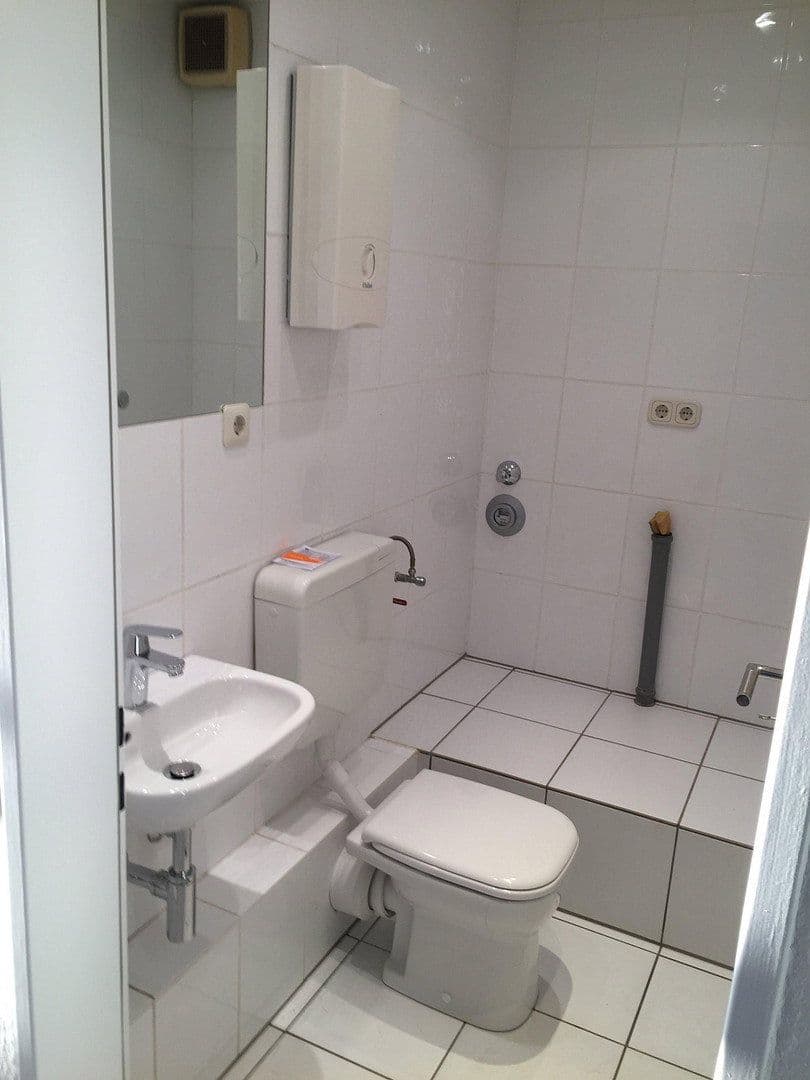 Prenájom bytu 3-izbový 66 m², Petersstrasse 59, Krefeld, Severné Porýnie - Westfálsko Prenájom bytu 3-izbový 66 m², Petersstrasse 59, Krefeld, Severné Porýnie - Westfálsko