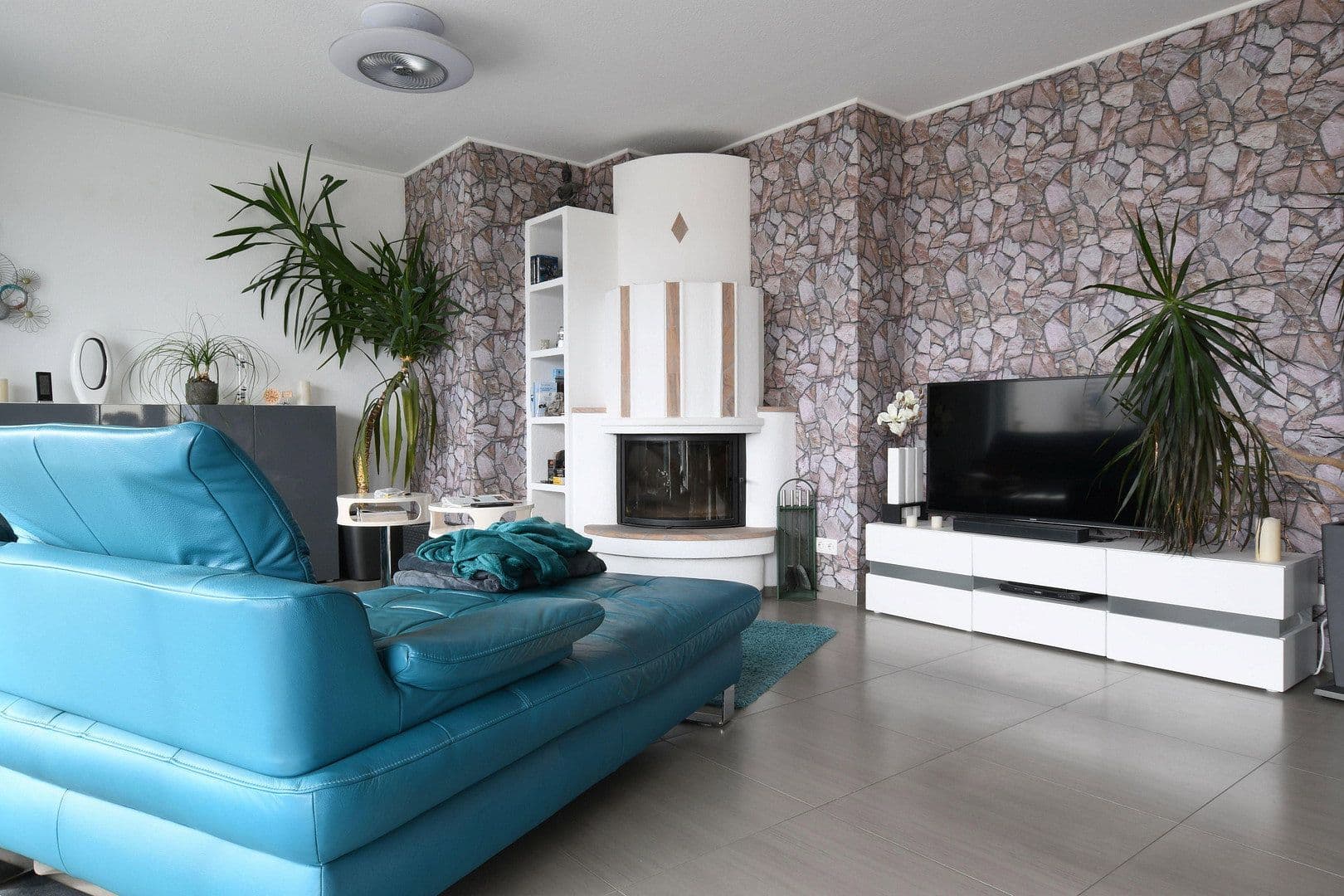 Prenájom bytu 4-izbový 140 m², Pfaffenhofener Straße 10, Heilbronn Böckingen, Bádensko-Wurttembersko Prenájom bytu 4-izbový 140 m², Pfaffenhofener Straße 10, Heilbronn Böckingen, Bádensko-Wurttembersko