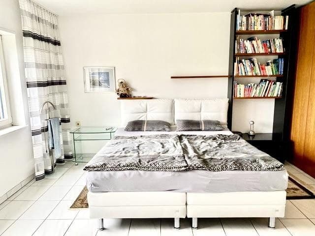 Predaj domu 270 m², pozemek 776 m², Weisenheim am Berg, Porýnie-Falcko Predaj domu 270 m², pozemek 776 m², Weisenheim am Berg, Porýnie-Falcko