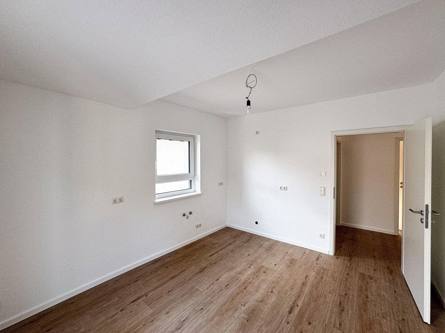 Prenájom bytu 3-izbový 115 m², Walther-Rathenau-Straße 9, Groß-Gerau, Hesensko Prenájom bytu 3-izbový 115 m², Walther-Rathenau-Straße 9, Groß-Gerau, Hesensko