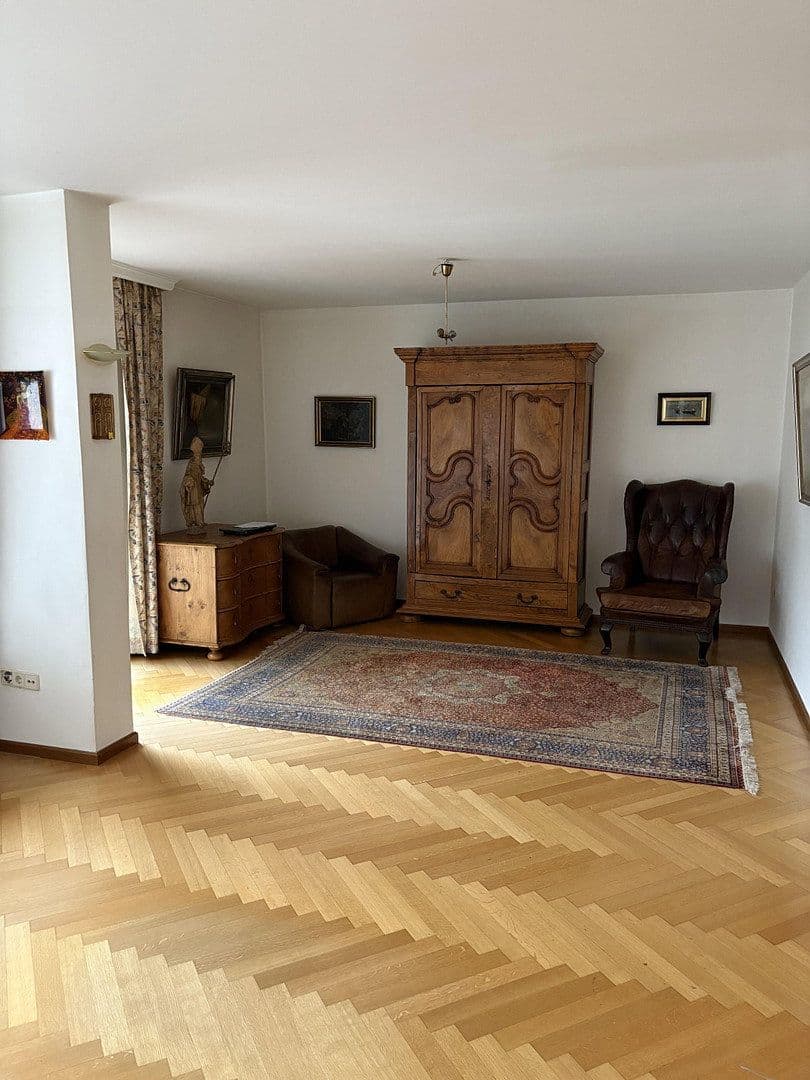 Predaj domu 144 m², pozemek 314 m², Krailling, Bavorsko Predaj domu 144 m², pozemek 314 m², Krailling, Bavorsko