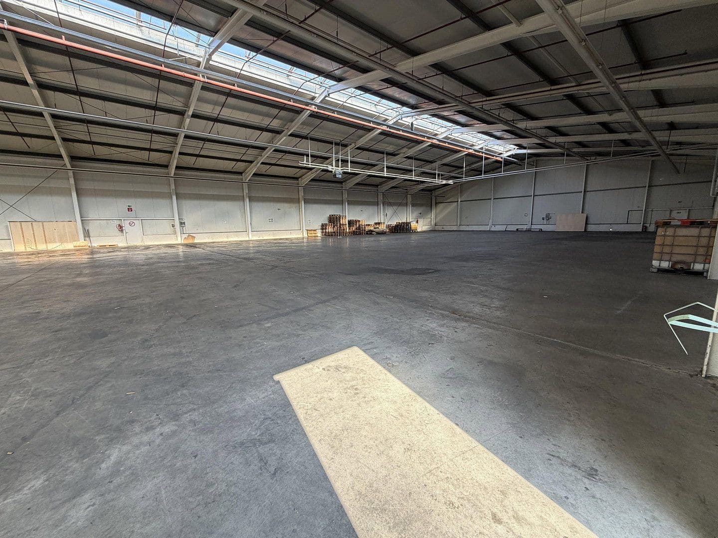 Prenájom nebytového priestoru 2.267 m², Daimlerstraße 5-8, Hörstel, Severné Porýnie - Westfálsko Prenájom nebytového priestoru 2.267 m², Daimlerstraße 5-8, Hörstel, Severné Porýnie - Westfálsko