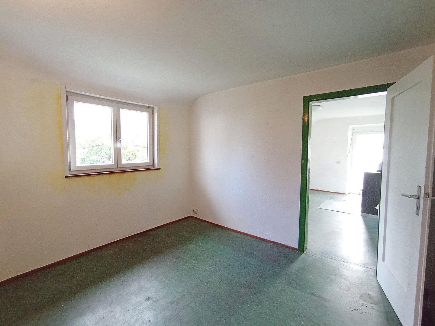 Predaj domu 136 m², pozemek 443 m², Brackenheim, Bádensko-Wurttembersko Predaj domu 136 m², pozemek 443 m², Brackenheim, Bádensko-Wurttembersko