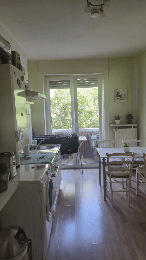 Prenájom bytu 1-izbový 45 m², Mannheim, Bádensko-Wurttembersko Prenájom bytu 1-izbový 45 m², Mannheim, Bádensko-Wurttembersko