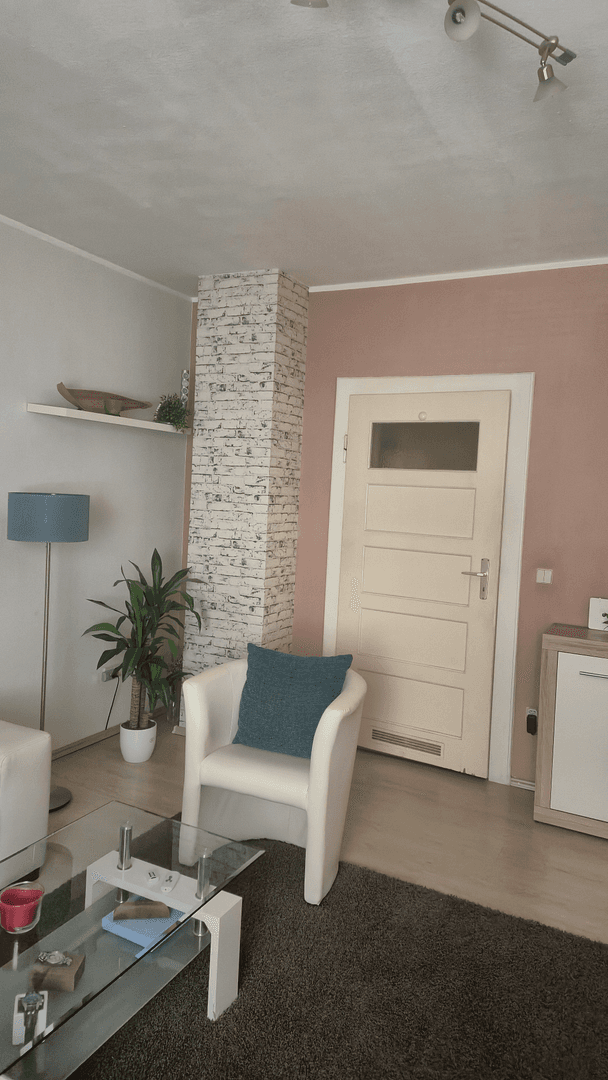 Prenájom bytu 1-izbový 45 m², Mannheim, Bádensko-Wurttembersko Prenájom bytu 1-izbový 45 m², Mannheim, Bádensko-Wurttembersko