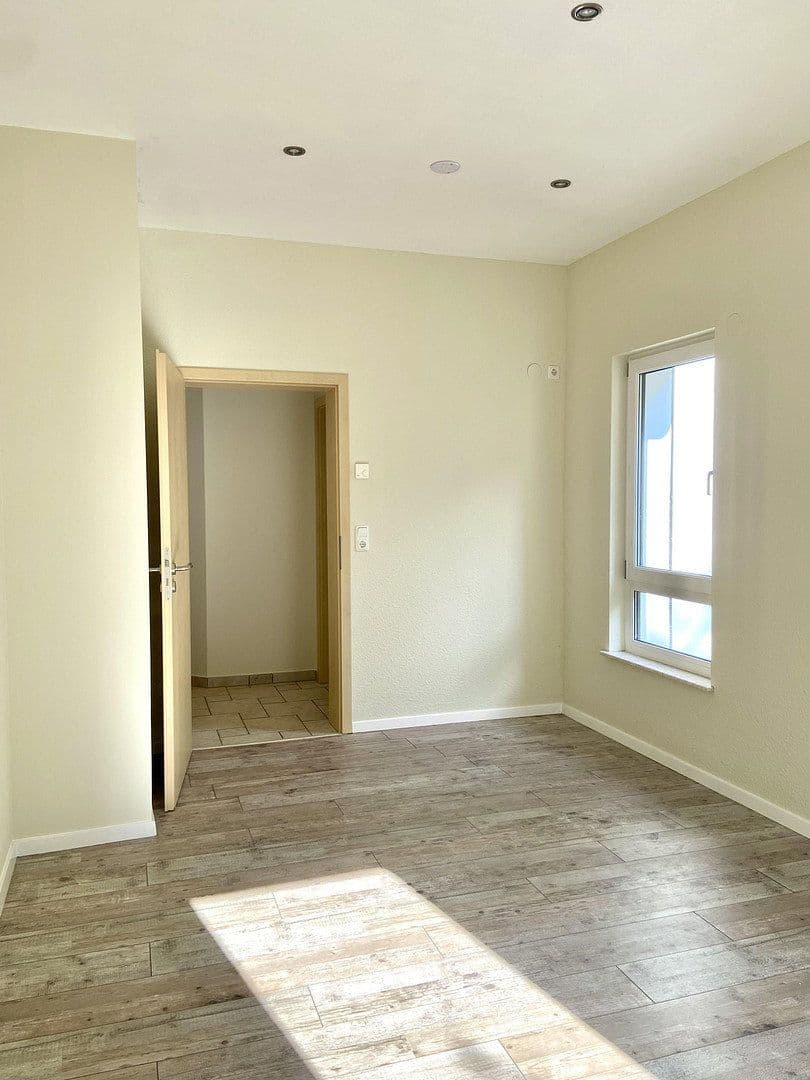 Predaj domu 125 m², pozemek 466 m², Bernau, Brandenbursko Predaj domu 125 m², pozemek 466 m², Bernau, Brandenbursko