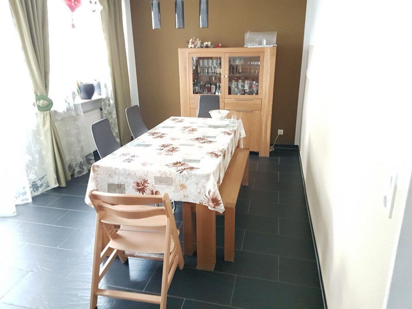 Predaj domu 183 m², pozemek 590 m², Obertshausen, Hesensko Predaj domu 183 m², pozemek 590 m², Obertshausen, Hesensko