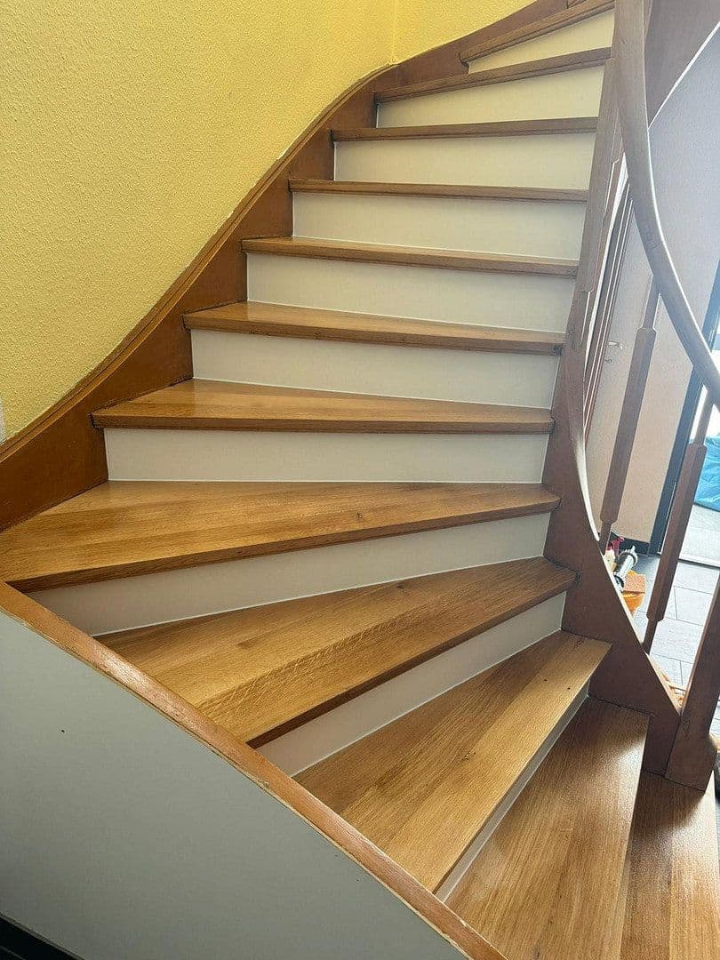 Predaj domu 183 m², pozemek 590 m², Obertshausen, Hesensko Predaj domu 183 m², pozemek 590 m², Obertshausen, Hesensko