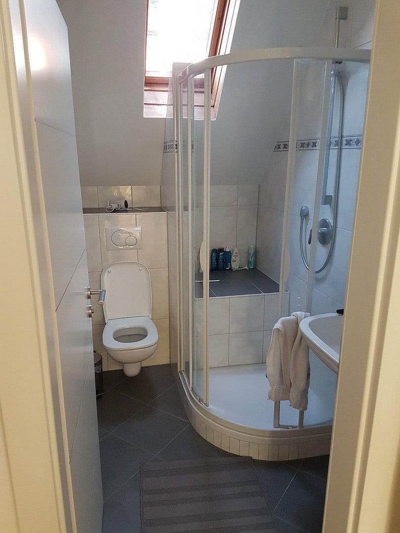 Predaj domu 183 m², pozemek 590 m², Obertshausen, Hesensko Predaj domu 183 m², pozemek 590 m², Obertshausen, Hesensko