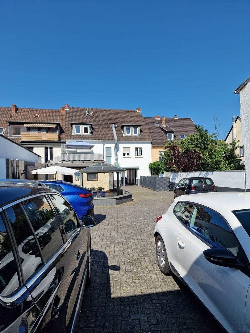 Predaj domu 374 m², pozemek 511 m², Zehnerstrasse, Bad Breisig, Porýnie-Falcko Predaj domu 374 m², pozemek 511 m², Zehnerstrasse, Bad Breisig, Porýnie-Falcko