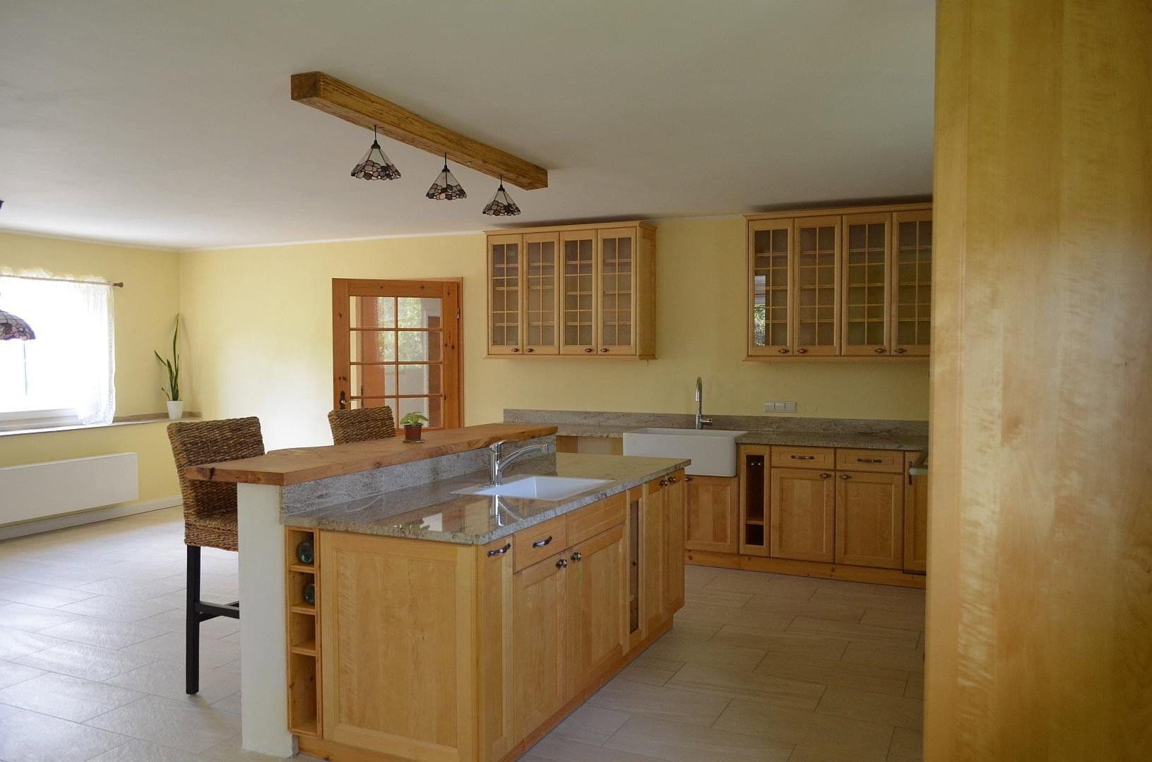 Predaj domu 248 m², pozemek 998 m², Krautgartenweg 3, Neckargemünd, Bádensko-Wurttembersko Predaj domu 248 m², pozemek 998 m², Krautgartenweg 3, Neckargemünd, Bádensko-Wurttembersko