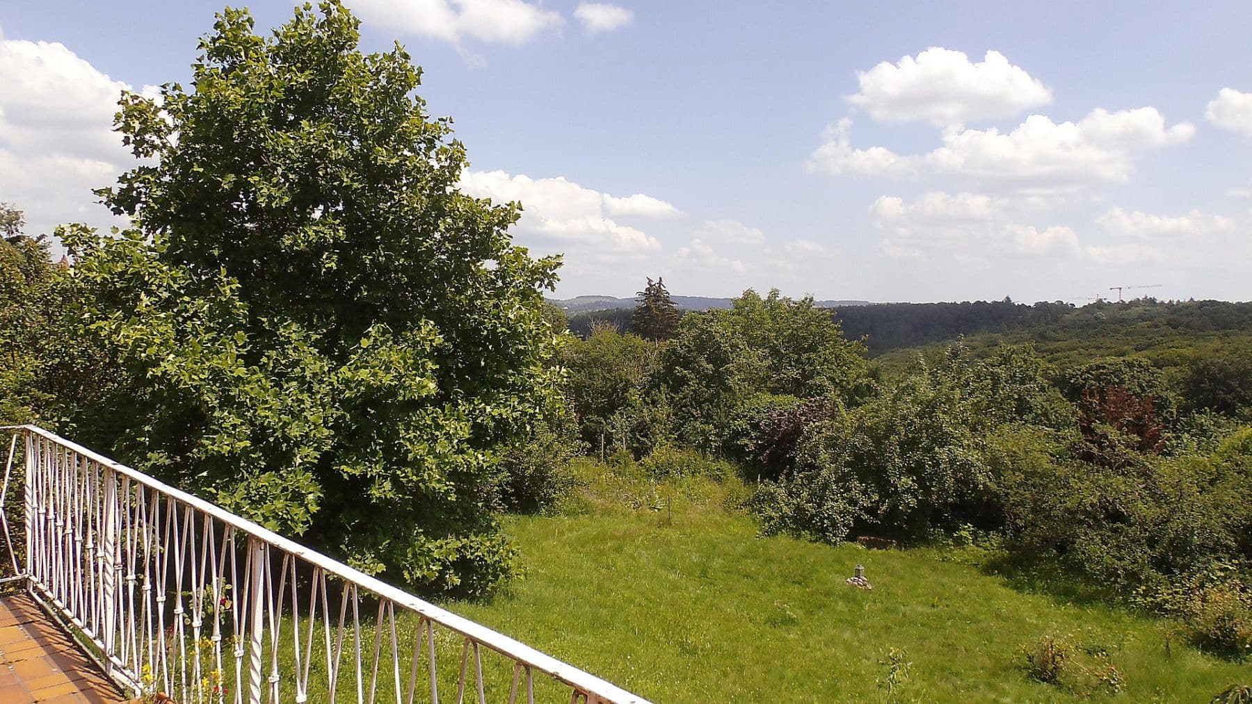 Predaj domu 326 m², pozemek 1.366 m², Nellinger Straße 47, Stuttgart, Bádensko-Wurttembersko Predaj domu 326 m², pozemek 1.366 m², Nellinger Straße 47, Stuttgart, Bádensko-Wurttembersko