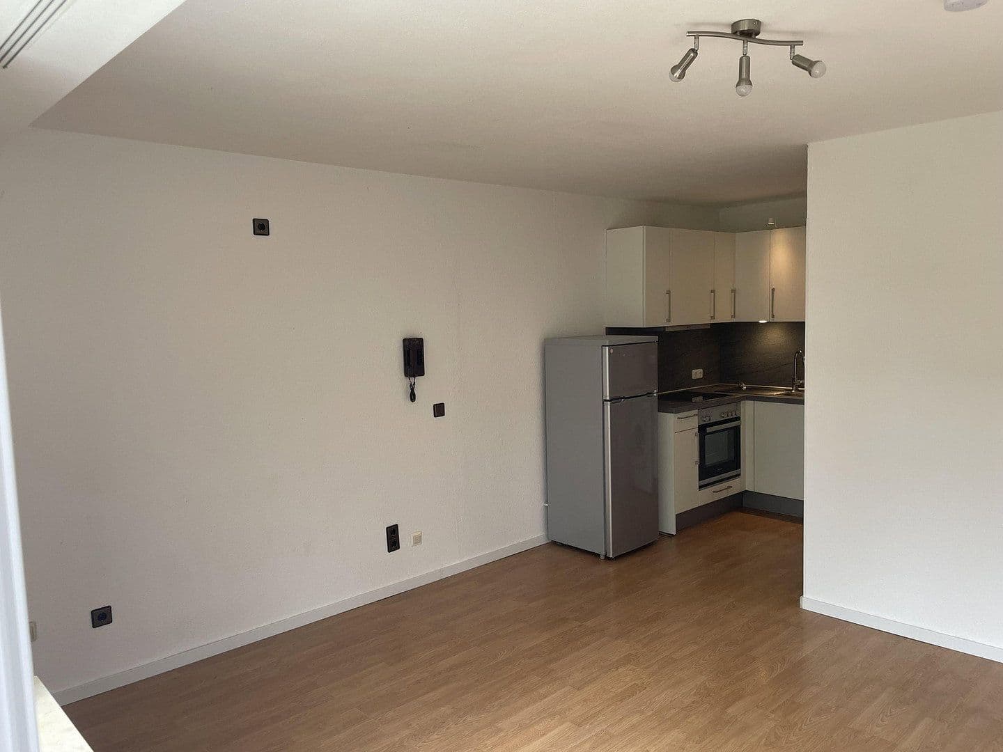 Prenájom bytu 1-izbový 27 m², Rudolf-Diesel-Strasse 12, Hösbach, Bavorsko Prenájom bytu 1-izbový 27 m², Rudolf-Diesel-Strasse 12, Hösbach, Bavorsko