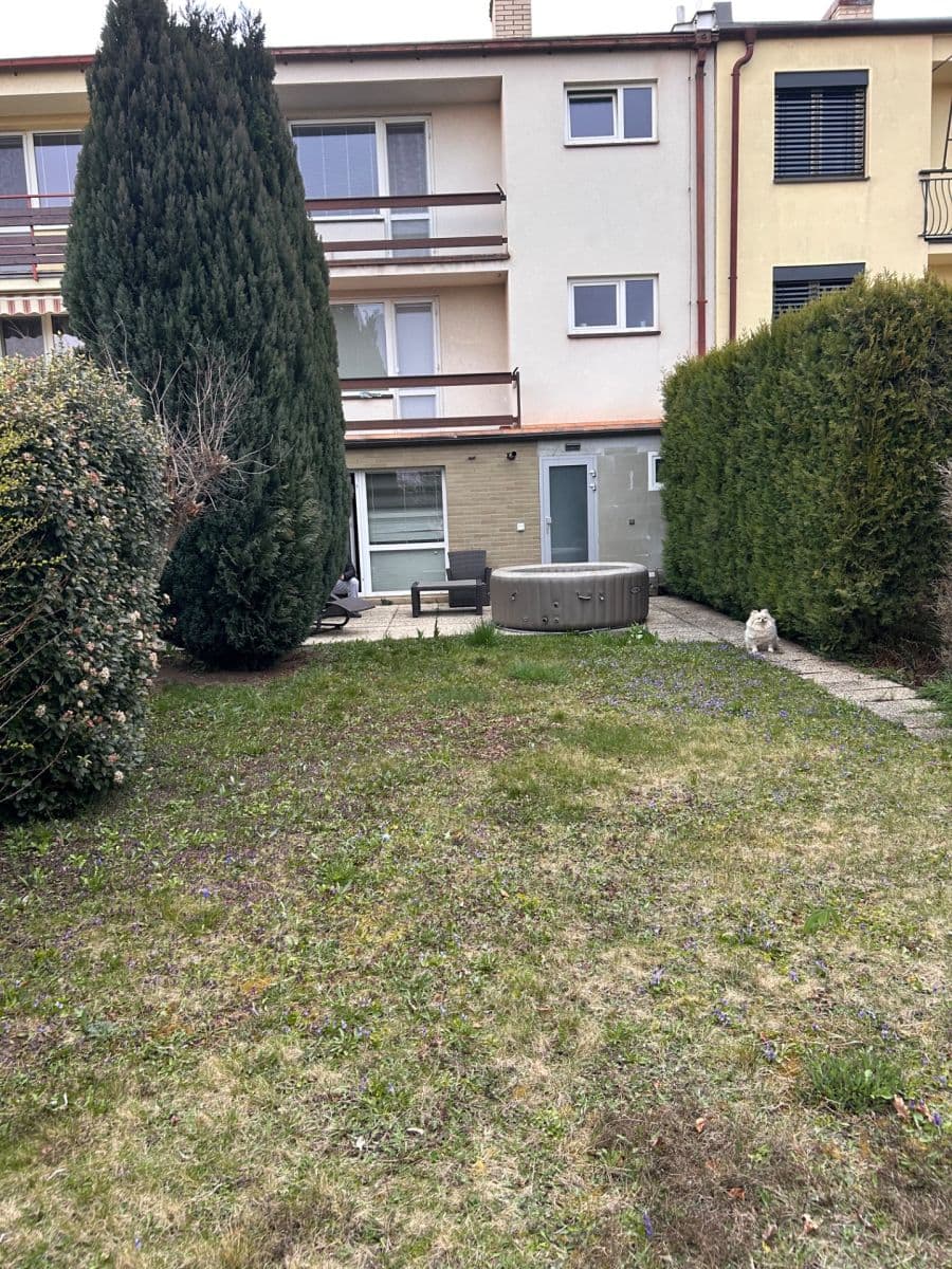 Prenájom bytu 2-izbový 200 m², Křehlíkova, Brno, Jihomoravský kraj Prenájom bytu 2-izbový 200 m², Křehlíkova, Brno, Jihomoravský kraj