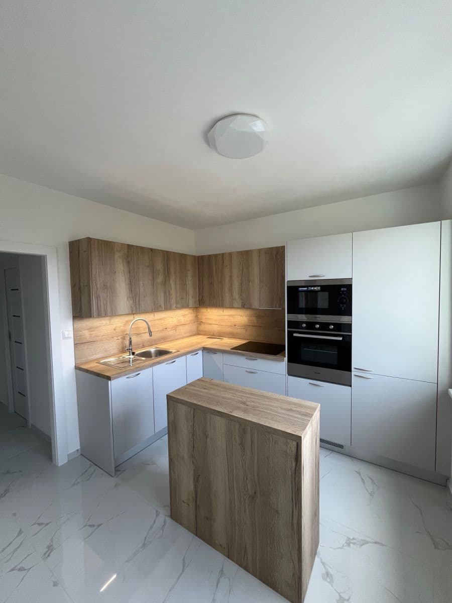 Predaj bytu 1-izbový 42 m², Teyschlova, Brno, Jihomoravský kraj Predaj bytu 1-izbový 42 m², Teyschlova, Brno, Jihomoravský kraj