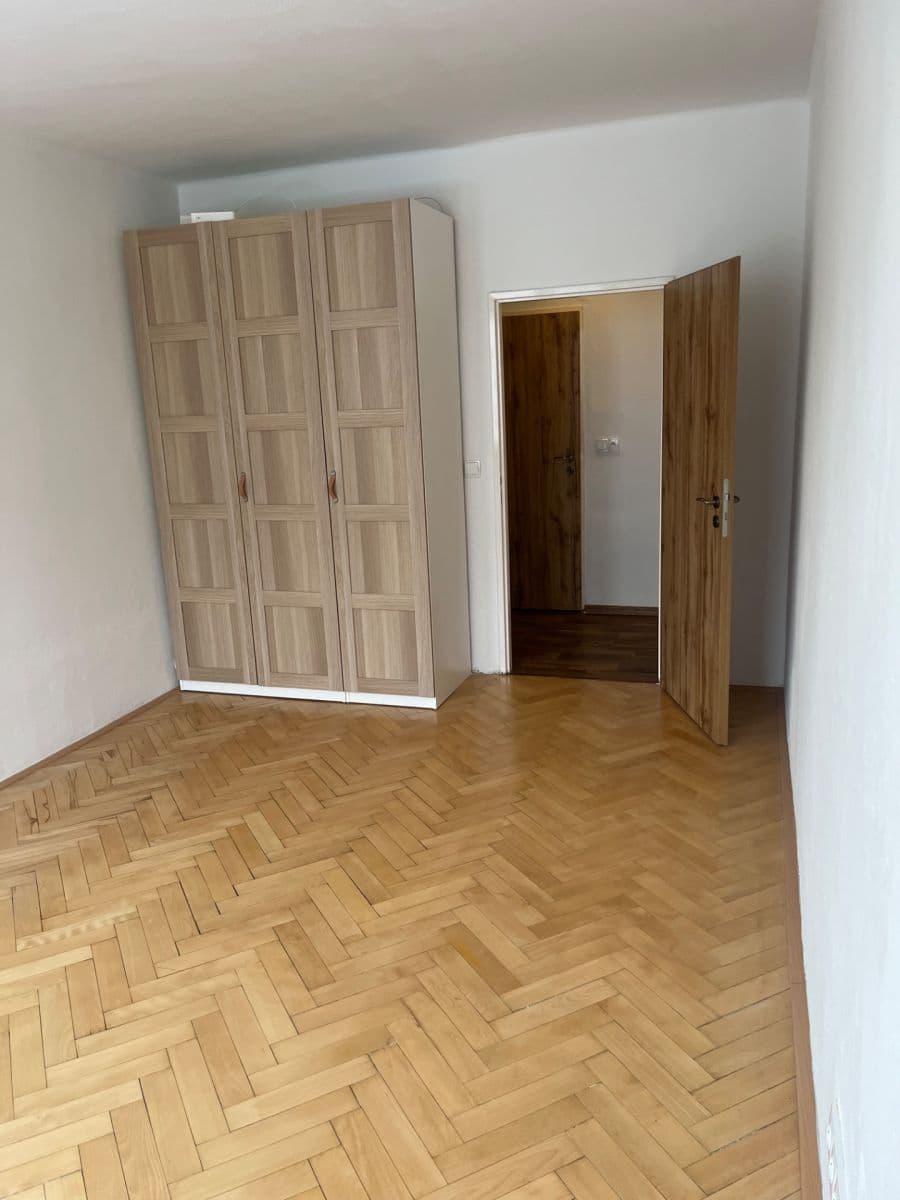 Prenájom bytu 3-izbový 65 m², Foerstrova, Olomouc, Olomoucký kraj Prenájom bytu 3-izbový 65 m², Foerstrova, Olomouc, Olomoucký kraj