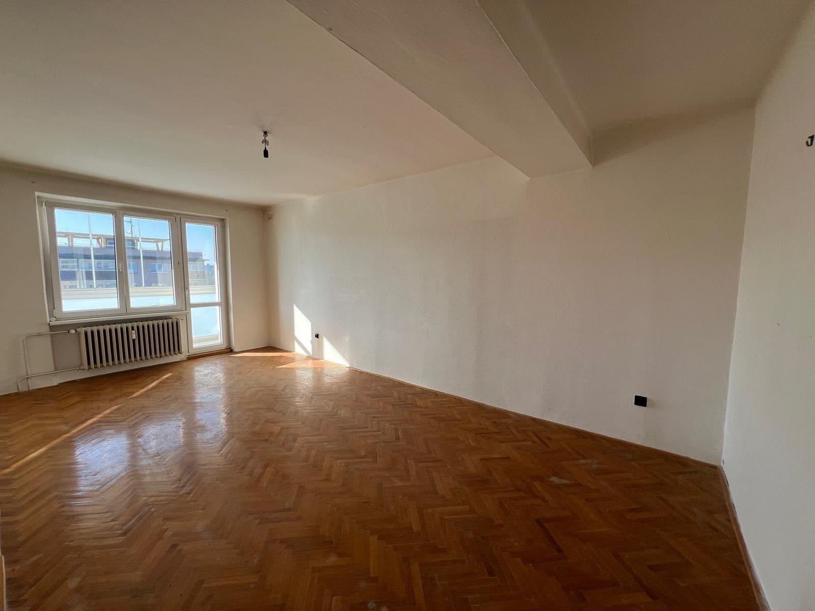 Predaj bytu 2-izbový 58 m², náměstí Družby, Ostrava, Moravskoslezský kraj Predaj bytu 2-izbový 58 m², náměstí Družby, Ostrava, Moravskoslezský kraj
