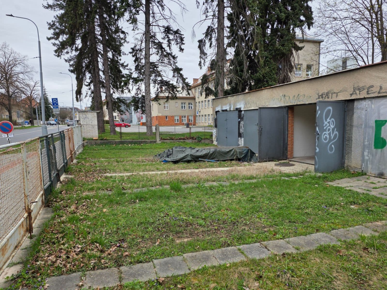 Prenájom garáže 16 m², Jungmannova, Brno, Jihomoravský kraj Prenájom garáže 16 m², Jungmannova, Brno, Jihomoravský kraj