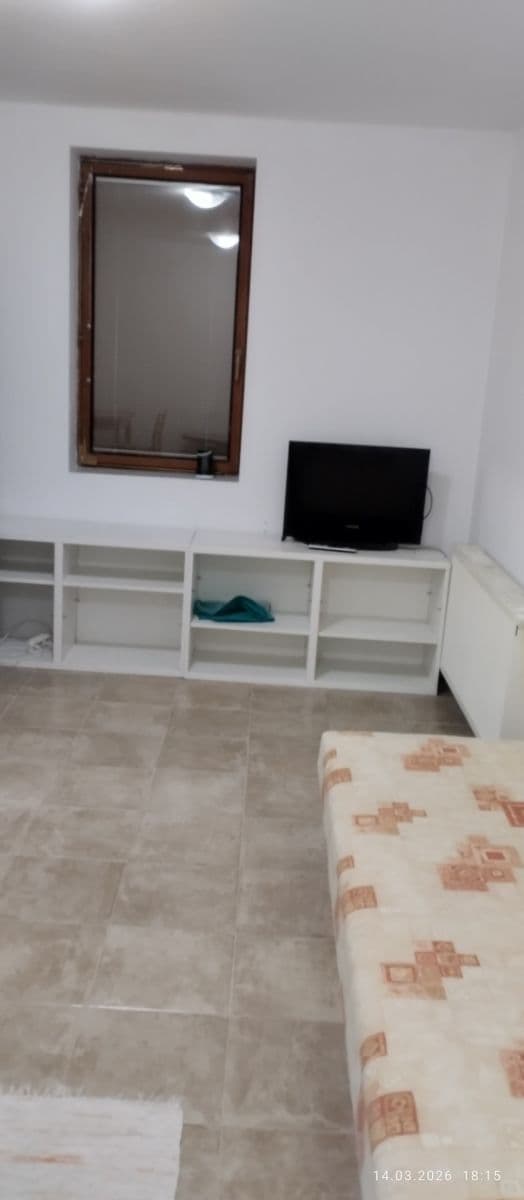 Prenájom bytu 1-izbový 35 m², Janka Kráľa, Madunice, Trnavský kraj Prenájom bytu 1-izbový 35 m², Janka Kráľa, Madunice, Trnavský kraj